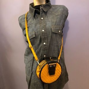 CUTE Round Crossbody